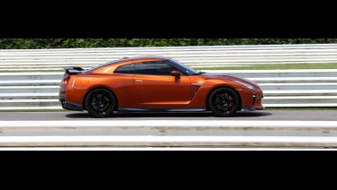 Stage de pilotage Ferrari 488 GTB + Nissan GT-R au Circuit du Laquais