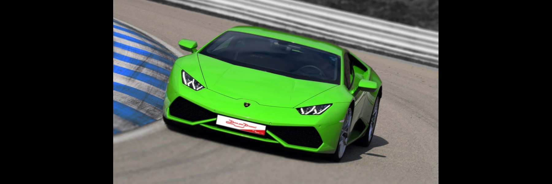 Offrez un coffret cadeau pour le pilotage sur circuit de la Lamborghini Huracan LP610 au Circuit du Laquais