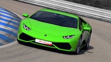 Offrez un coffret cadeau pour le pilotage sur circuit de la Lamborghini Huracan LP610 au Circuit du Laquais