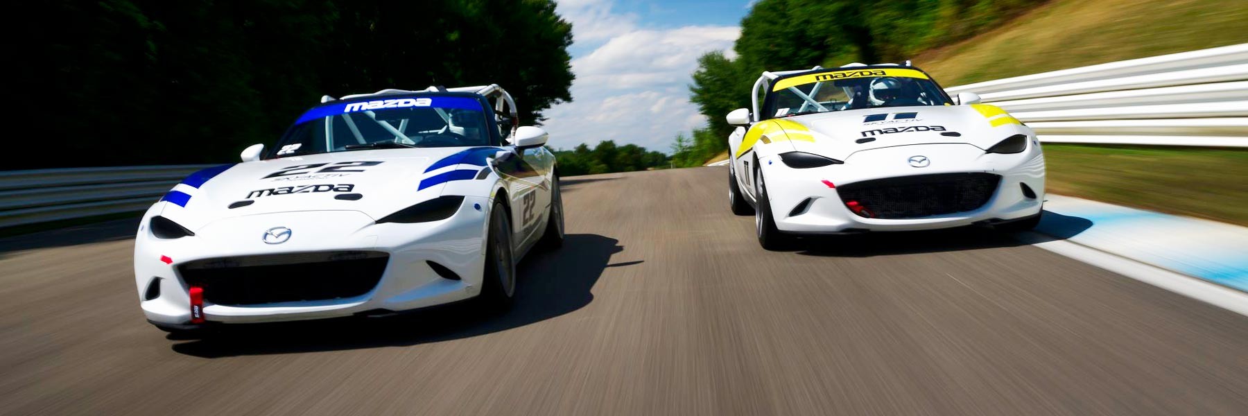 Offrez un stage pilotage Mazda Mx-5 CUP au Circuit du Laquais. Bon cadeau pilotage valable 1 an. Offrez un stage pilotage Mazda Mx-5 CUP au Circuit du Laquais. Bon cadeau pilotage valable 1 an.