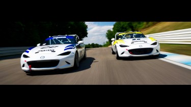 Offrez un stage pilotage Mazda Mx-5 CUP au Circuit du Laquais. Bon cadeau pilotage valable 1 an.