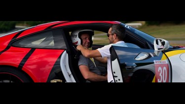 Baptême passager Porsche 911 GT3, offrez un bon cadeau au Circuit du Laquais.