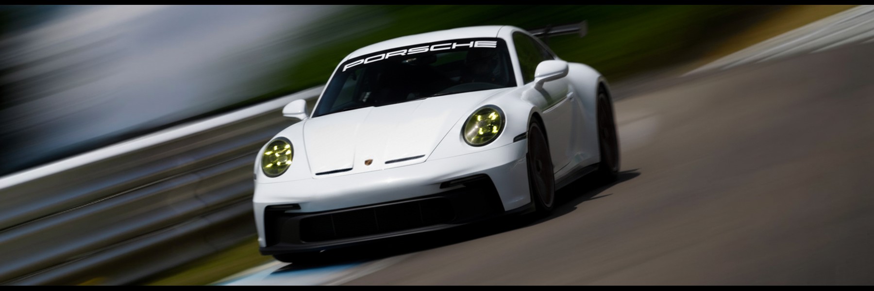 Stage de pilotage Porsche 911 GT3 au Circuit du Laquais