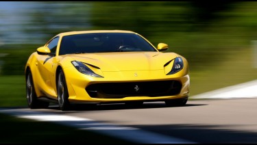 Stage de pilotage avec location d'une Ferrari 812 Superfast sur le circuit du Laquais.