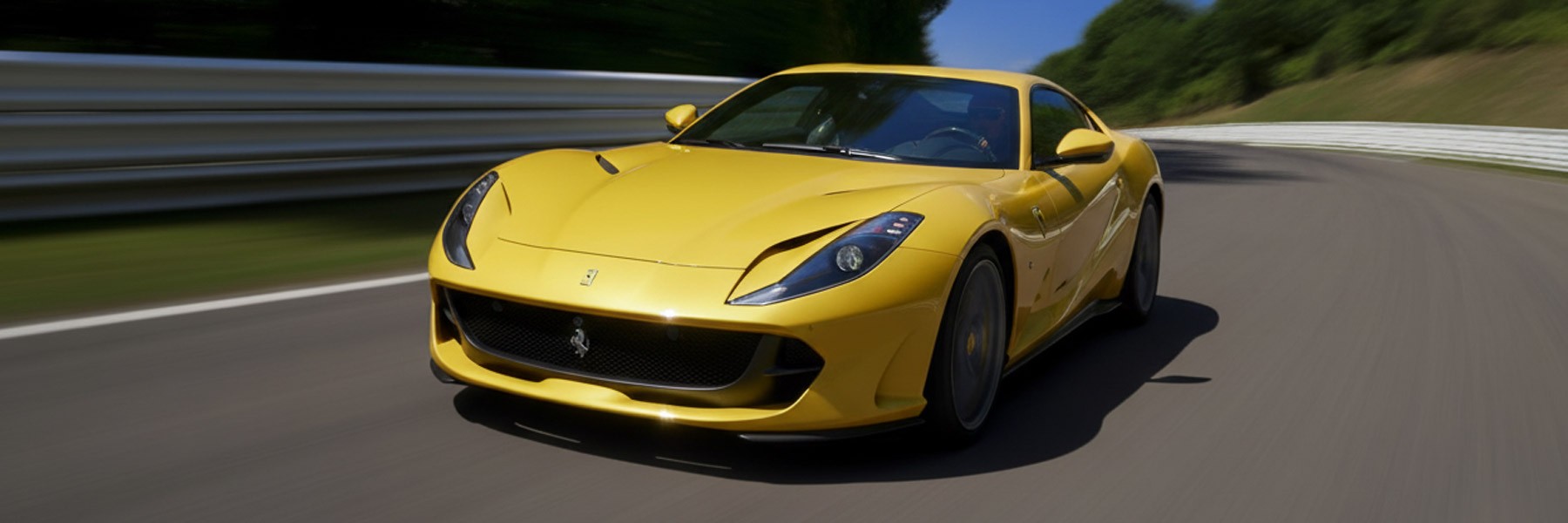 Stage de pilotage avec location d'une Ferrari 812 Superfast sur le circuit du Laquais.