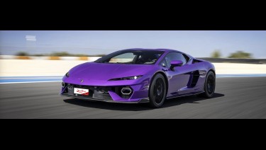 Pilotez notre Ferrari 296 GTS et une Lamborghini Temerario sur le Circuit du Laquais. Offrez un bon cadeau.