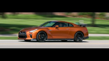 Nissan GT-R & Mercedes AMG GT R driving experience at Circuit du Laquais