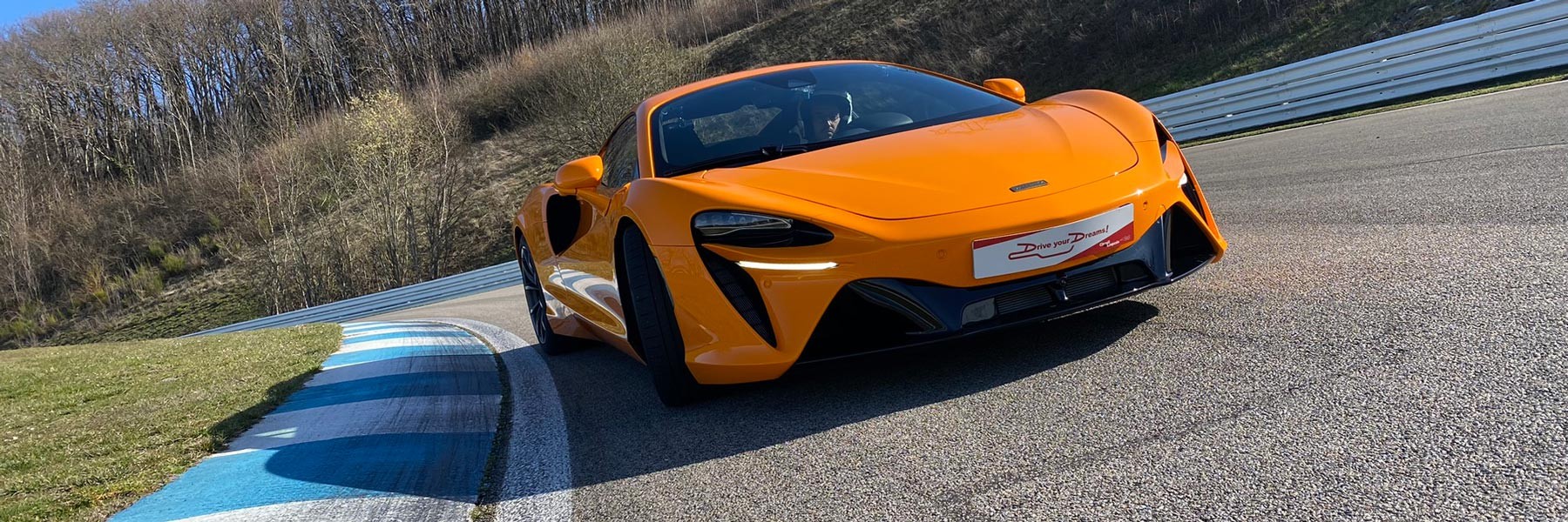 e de pilotage Lamborghini Huracan LP640 + McLaren Artura au Circuit du Laquais.