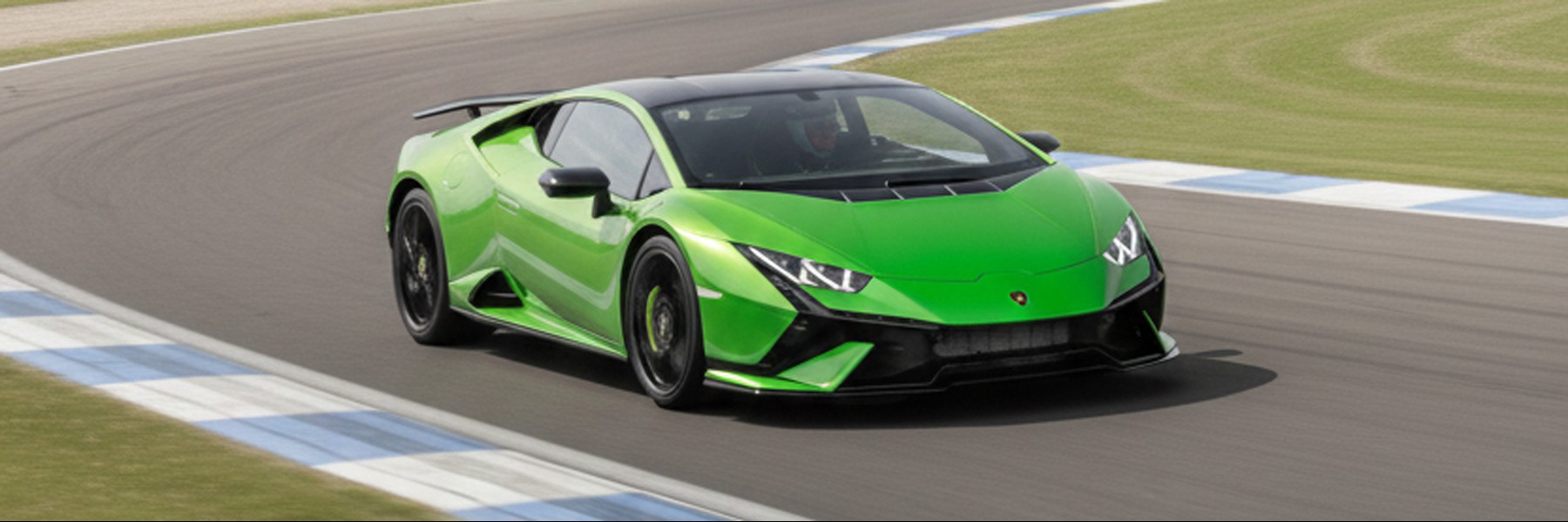 e de pilotage Lamborghini Huracan LP640 + McLaren Artura au Circuit du Laquais.