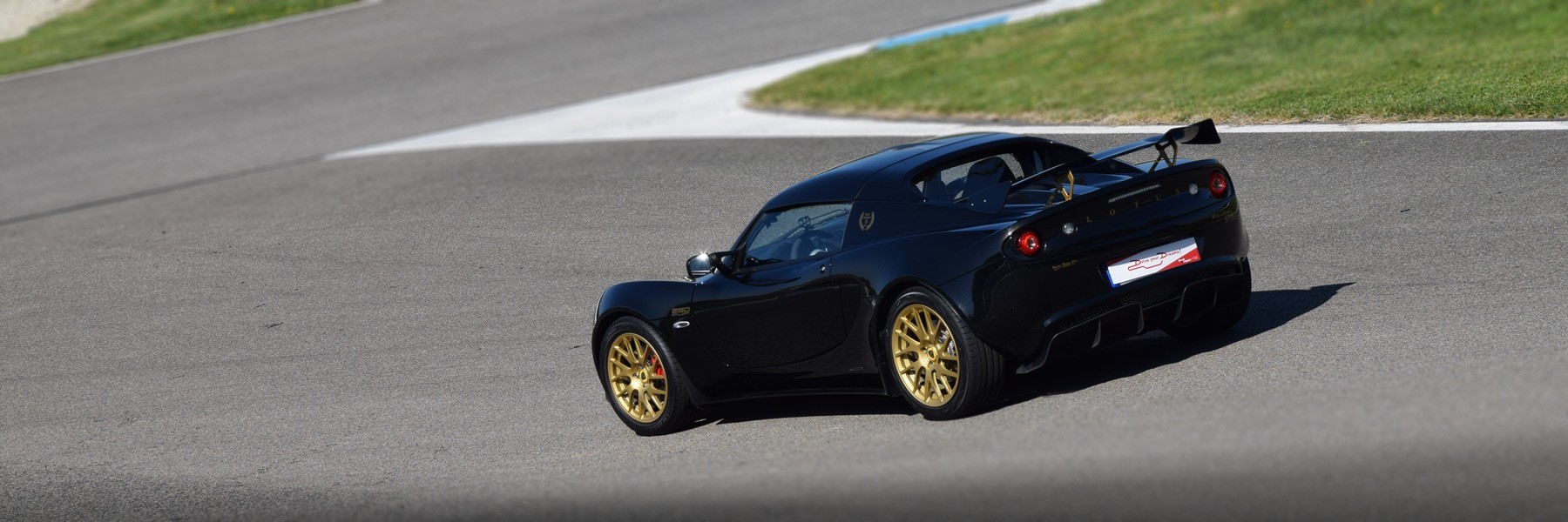 Stage de pilotage Lamborghini Huracan LP640 + Lotus Elise au Circuit du Laquais.