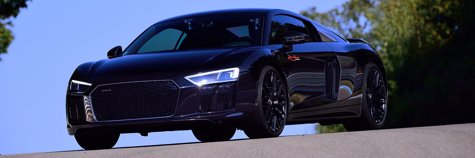 Pilotez une Lamborghini Huracan et une Audi R8 V10 Plus au Circuit du Laquais. Bon cadeau