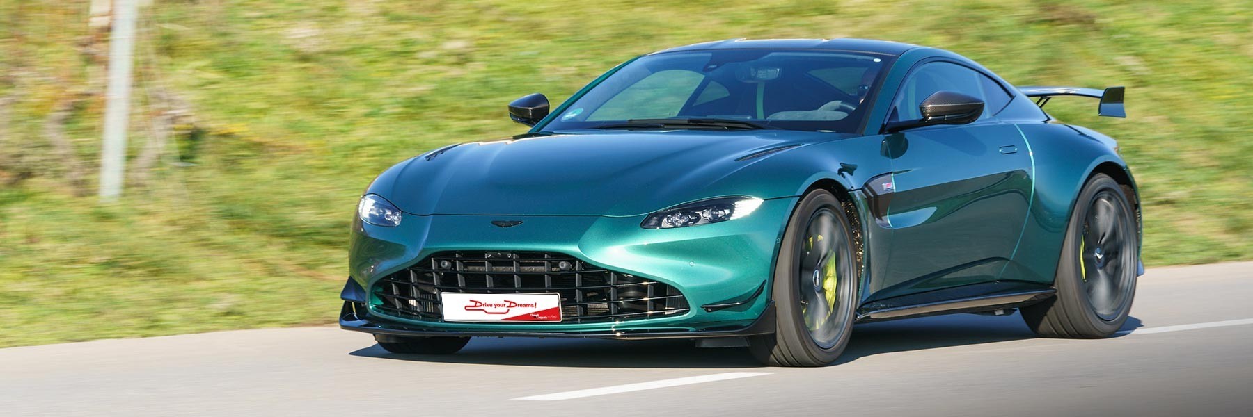 Pilotez une Lamborghini Huracan et une Aston martin Vantage au Circuit du Laquais