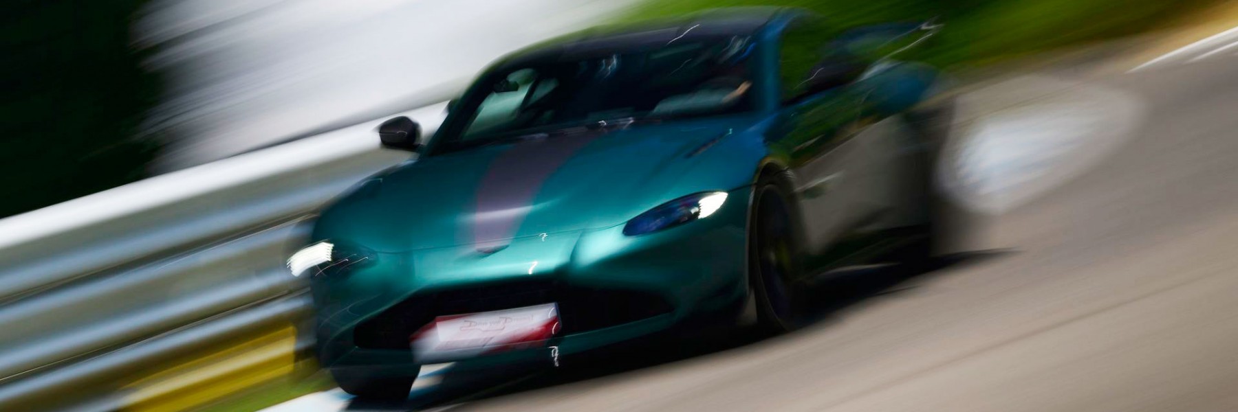 Pilotez une Lamborghini Huracan et une Aston martin Vantage au Circuit du Laquais