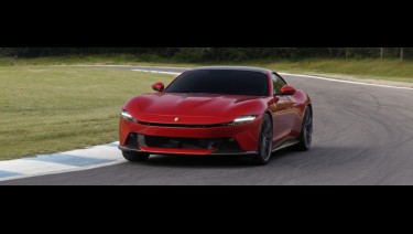 Offrez un stage de pilotage au Circuit du Laquais au volant d'une voiture d'exception la Ferrari Amalfi avec ses 640ch